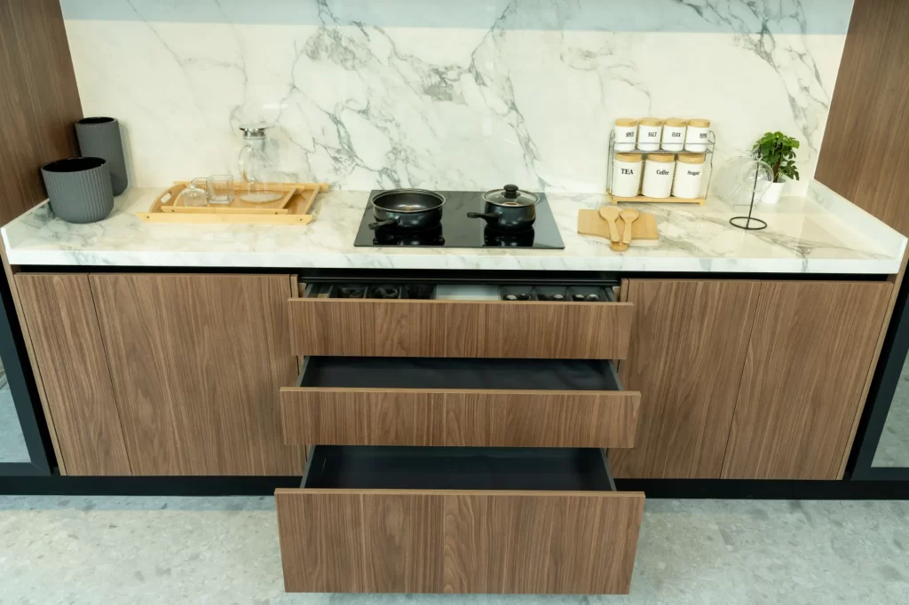 صور من فرع التعاون للأعمال الخشبية - صورة 2130